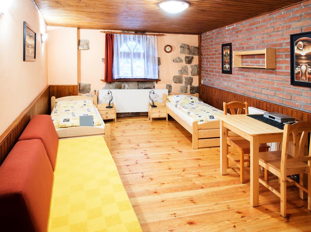 Penzion Uno Hradec Králové الغرفة الصورة